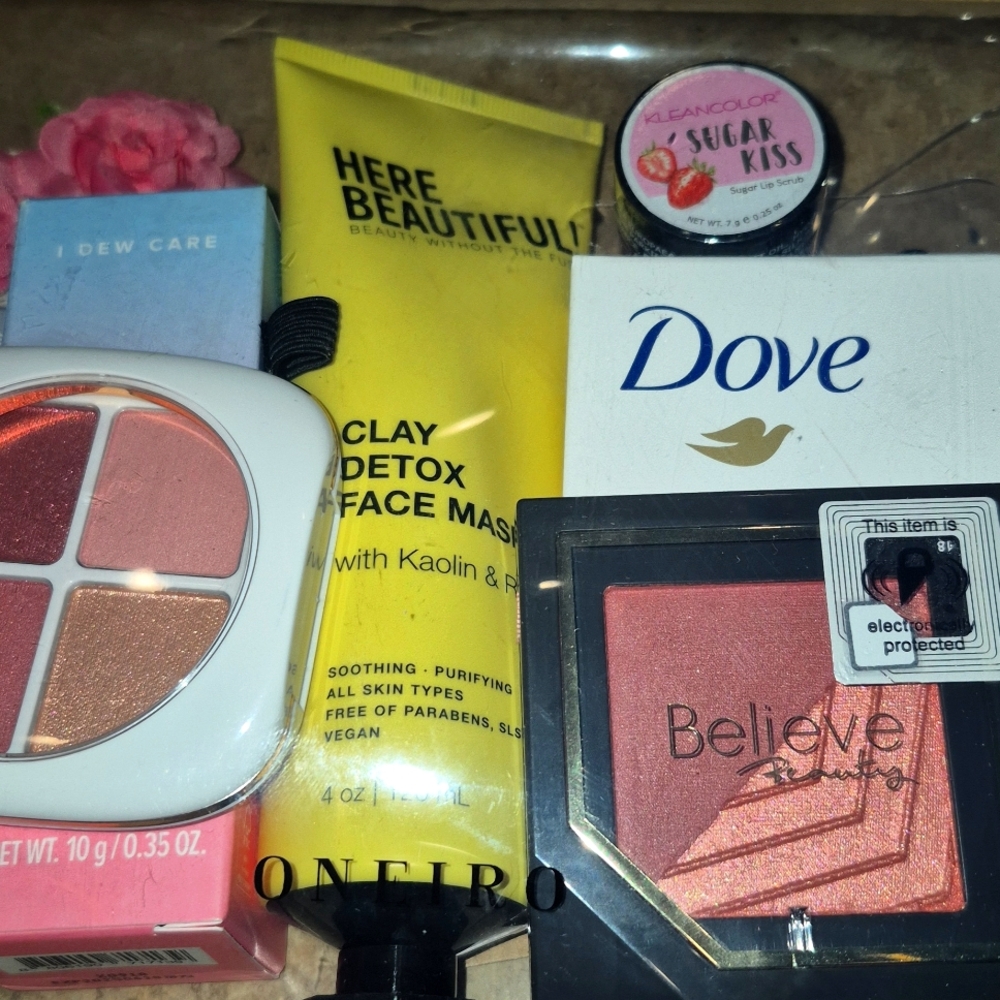 Mother's Day Bundle NWT - Picture 3 of 5